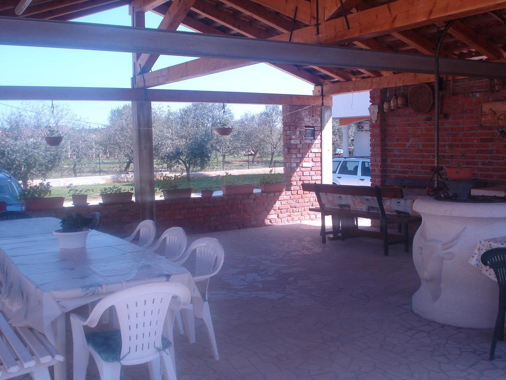 Apartments Buzleta Fazana Bagian luar foto